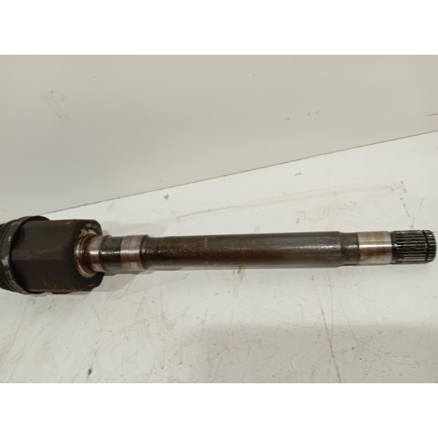 Driveshaft front right Land Rover & Range Rover Discovery III (LAA/TAA) (2004 - 2009) Terreinwagen 2.7 TD V6 (276DT)