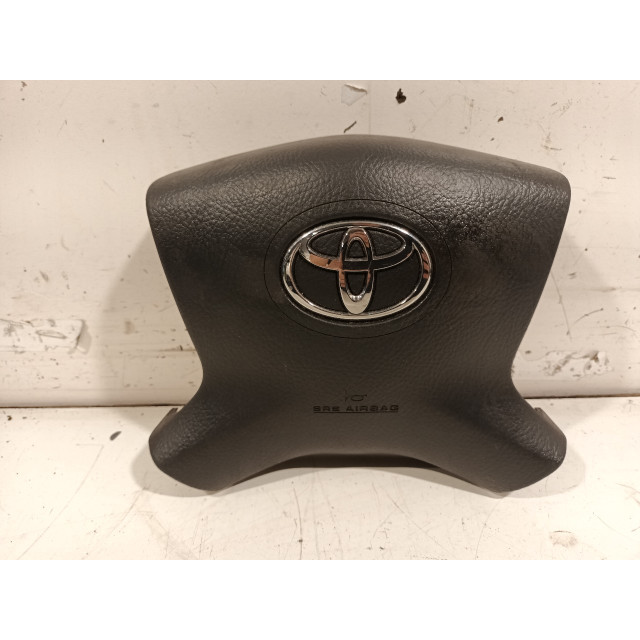 Airbag steering wheel Toyota Avensis Wagon (T25/B1E) (2005 - 2008) Combi 2.2 D-4D 16V D-CAT (2AD-FHV)