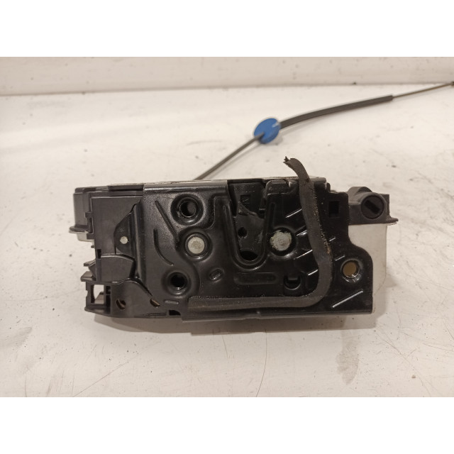 Locking mechanism door electric central locking front right Volkswagen Scirocco (137/13AD) (2008 - 2017) Hatchback 3-drs 1.4 TSI 122 16V (CAXA(Euro 5))