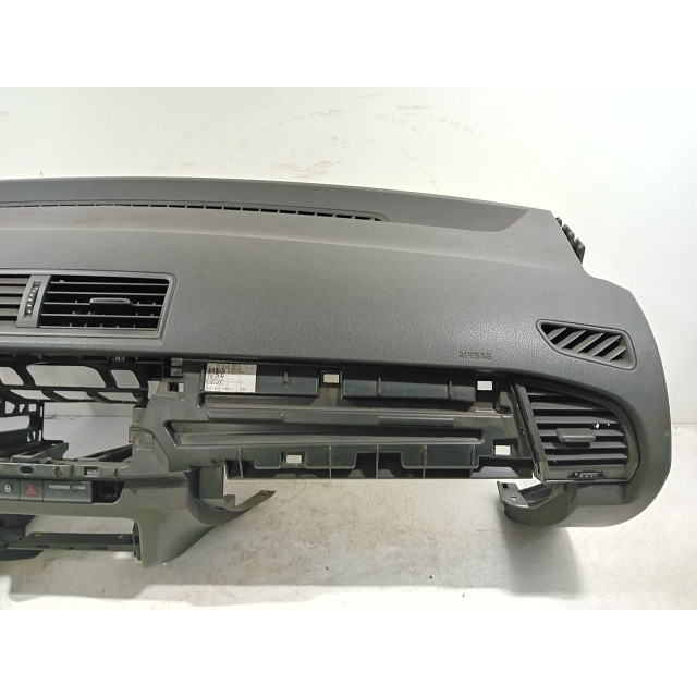 Airbag set Skoda Fabia III (NJ3) (2014 - 2021) Hatchback 5-drs 1.0 12V (CHYA)