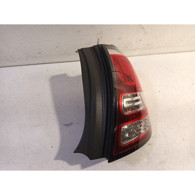 Tail light body right Citroën C3 (SC) (2012 - 2016) Hatchback 1.2 VTi 82 12V (EB2F(HMZ))