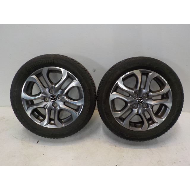 Set of wheels 4 pcs. Mazda 2 (DJ/DL) (2014 - 2017) Hatchback 1.5 SkyActiv-G 90 (P5Y8)