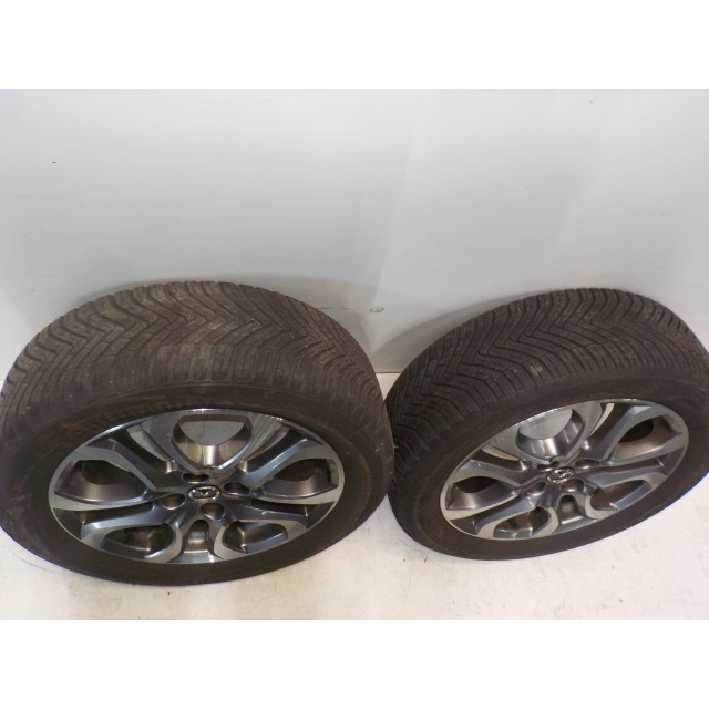 Set of wheels 4 pcs. Mazda 2 (DJ/DL) (2014 - 2017) Hatchback 1.5 SkyActiv-G 90 (P5Y8)