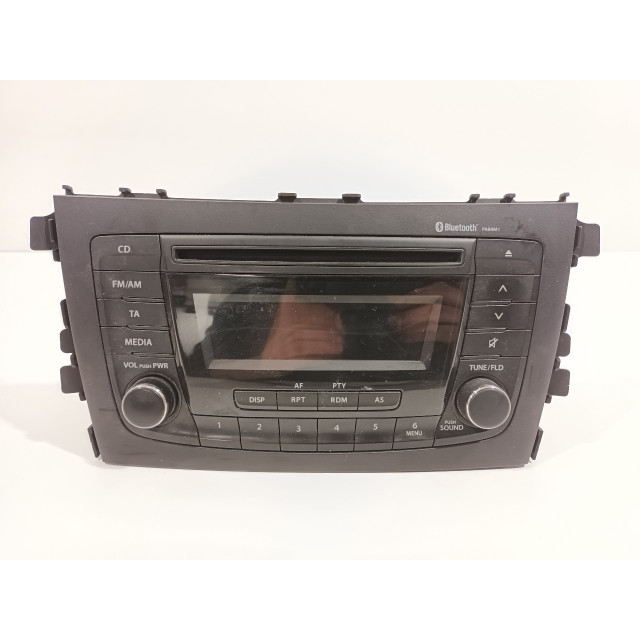 Radio Suzuki Celerio (LF) (2014 - present) Hatchback 5-drs 1.0 12V (K10B)
