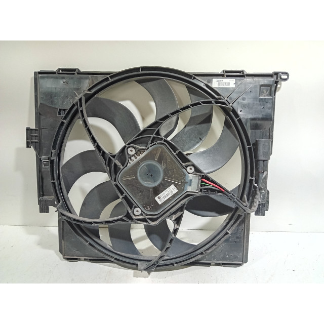 Cooling fan motor BMW 3 serie (F30) (2012 - 2018) Sedan 320i 2.0 16V (N20-B20A)