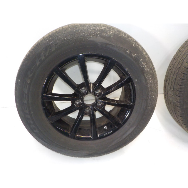 Set of wheels 4 pcs. Renault Kadjar (RFEH) (2015 - present) Kadjar (RFE) SUV 1.2 Energy TCE 130 (H5F-408)