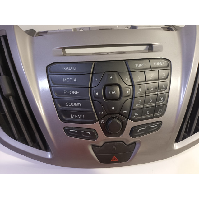 Radio control Ford Transit (2016 - present) Van 2.0 TDCi 16V Eco Blue 105 (BJFA)