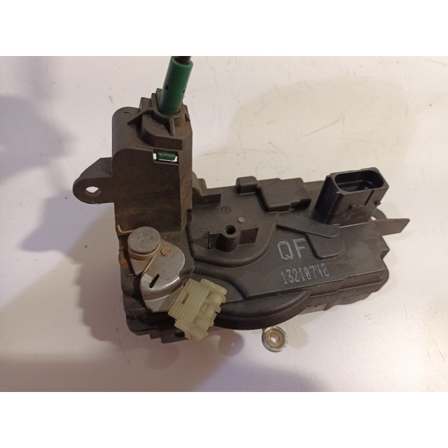 Locking mechanism door electric central locking front left Vauxhall / Opel Zafira (M75) (2005 - 2012) MPV 1.6 16V (Z16XE1(Euro 4))