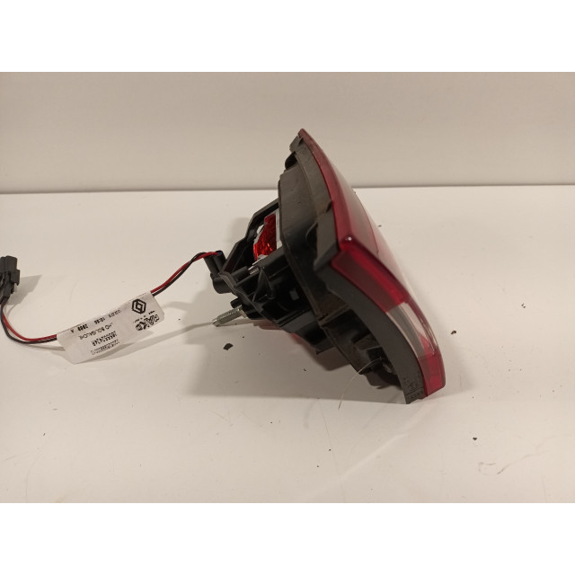 Tail light boot lid left Renault Clio IV (5R) (2012 - present) Hatchback 5-drs 0.9 Energy TCE 90 12V (H4B-400(H4B-A4))
