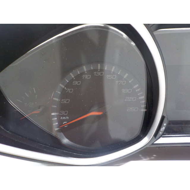 Cockpit Peugeot 308 SW (L4/L9/LC/LJ/LR) (2014 - 2021) Combi 5-drs 1.6 BlueHDi 120 (DV6FC(BHZ))