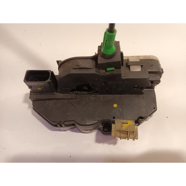 Locking mechanism door electric central locking rear right Vauxhall / Opel Astra J (PC6/PD6/PE6/PF6) (2009 - 2015) Hatchback 5-drs 1.4 16V ecoFLEX (A14XER(Euro 5))