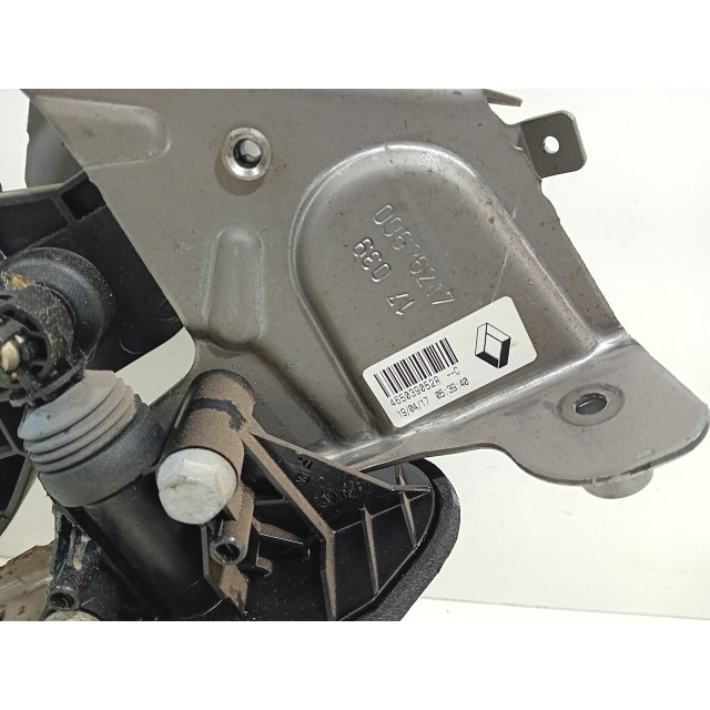 Clutch pedal Renault Scénic IV (RFAJ) (2016 - 2017) MPV 1.2 TCE 130 16V (H5F-408(H5F-F4))