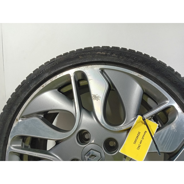 Set of wheels 4 pcs. Renault Zoé (AG) (2012 - present) Hatchback 5-drs 65kW (5AM-450(5AM-B4))