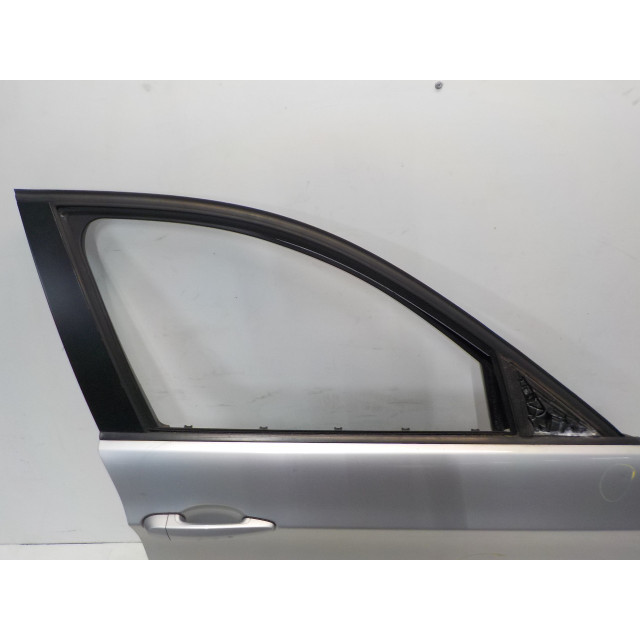 Door front right BMW 3 serie Touring (E91) (2007 - 2012) Combi 318d 16V (N47-D20A)