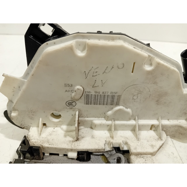 Locking mechanism door electric central locking front left Seat Ibiza ST (6J8) (2012 - 2015) Combi 1.2 TSI (CBZA)