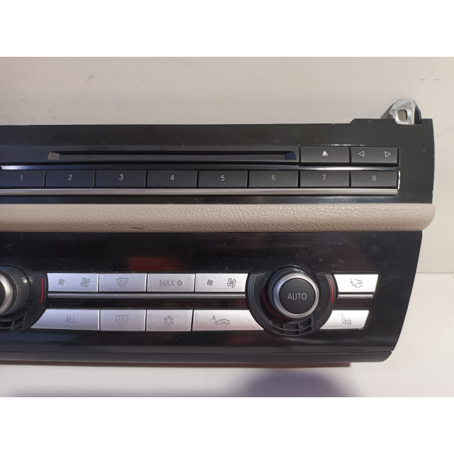 Heater control panel BMW 5 serie Touring (F11) (2009 - 2011) Combi 528i 24V (N53-B30A)