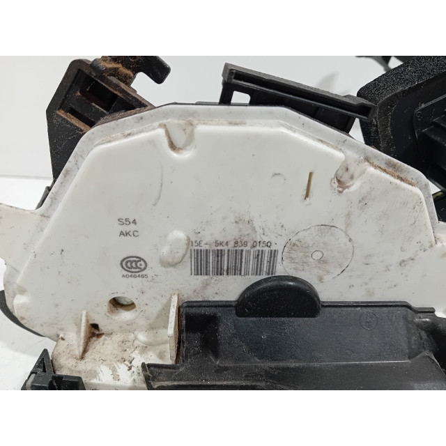 Locking mechanism door electric central locking rear left Seat Leon (5FB) (2014 - present) Hatchback 5-drs 1.4 TSI ACT 16V (CZEA)