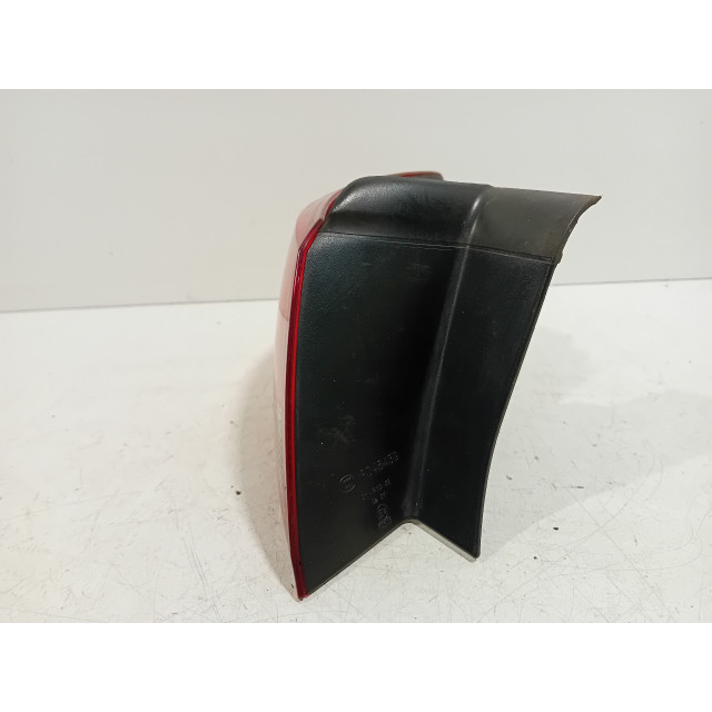 Taillight outside left Seat Leon (5FB) (2014 - present) Hatchback 5-drs 1.4 TSI ACT 16V (CZEA)