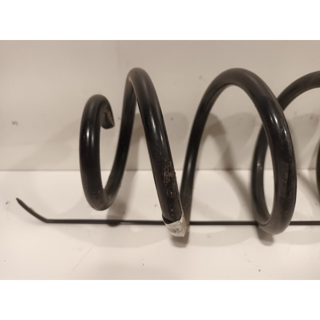 Coil spring rear left or right interchangeable Seat Leon (5FB) (2014 - present) Hatchback 5-drs 1.4 TSI ACT 16V (CZEA)