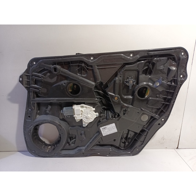 Window mechanism front right Mercedes-Benz ML III (166) (2011 - 2015) SUV 3.0 ML-350 BlueTEC V6 24V 4-Matic (OM642.826)