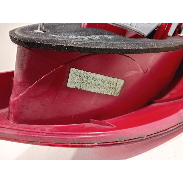 Taillight outside left Mercedes-Benz A (W169) (2004 - 2012) Hatchback 1.5 A-150 (M266.920)