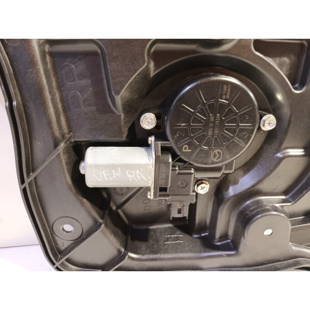 Electric window mechanism rear right Mazda 6 SportBreak (GH19/GHA9) (2008 - 2013) 2.2 CDVi 16V 163 (R2AA)