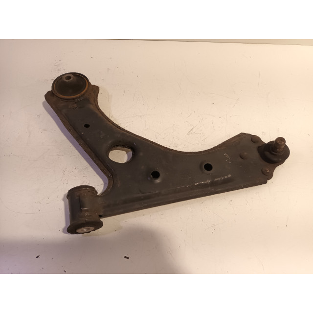 Suspension arm front left Vauxhall / Opel Corsa D (2009 - 2014) Hatchback 1.2 16V (A12XER(Euro 5))