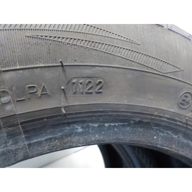 Tyre set 2 piece Zomer 185/55 R15 goldline Zomer