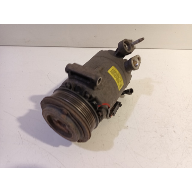 Air conditioning pump Ford Focus 3 (2012 - 2018) Hatchback 1.0 Ti-VCT EcoBoost 12V 125 (M1DA(Euro 5))