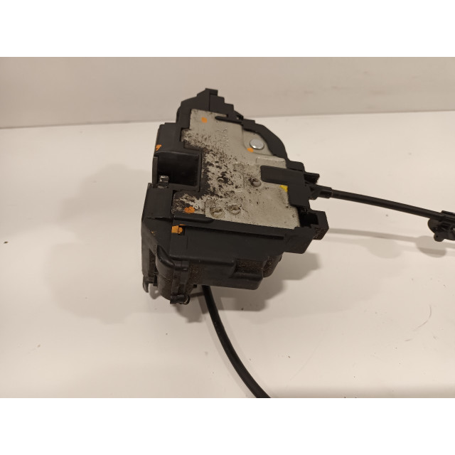 Locking mechanism door electric central locking front right Vauxhall / Opel Movano (2010 - 2016) Van 2.3 CDTi 16V FWD (M9T-870)