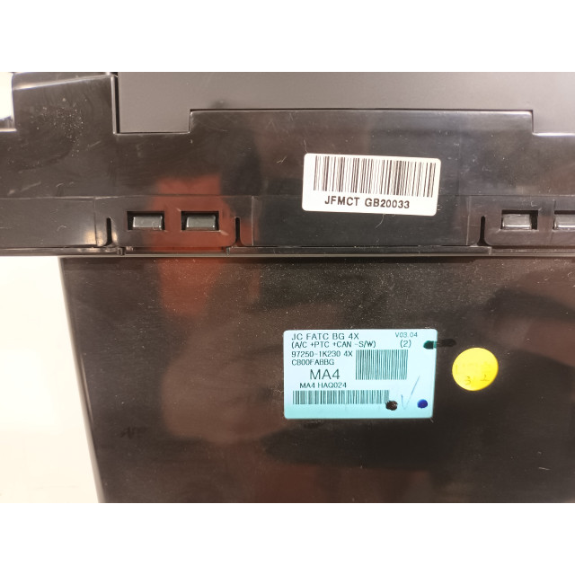 Heater control panel Hyundai iX20 (JC) (2010 - 2019) SUV 1.4i 16V (G4FA)