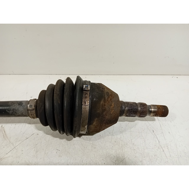 Driveshaft front left Vauxhall / Opel Astra H SW (L35) (2005 - 2014) Combi 1.8 16V (Z18XER(Euro 4))