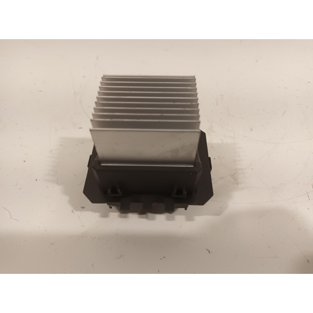 Resistance heater Toyota Aygo (B40) (2014 - 2018) Hatchback 1.0 12V VVT-i (1KR-FE)