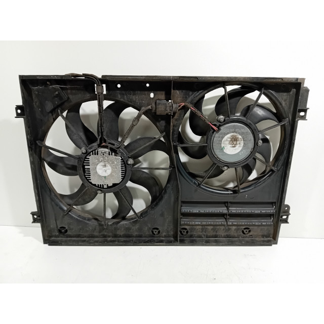 Cooling fan motor Skoda Yeti (5LAC) (2009 - 2017) SUV 2.0 TDI 16V 4x4 (CFHA)
