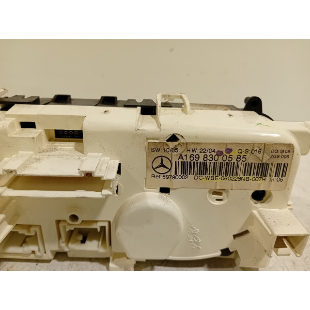 Heater control panel Mercedes-Benz A (W169) (2004 - 2012) Hatchback 1.5 A-150 (M266.920)