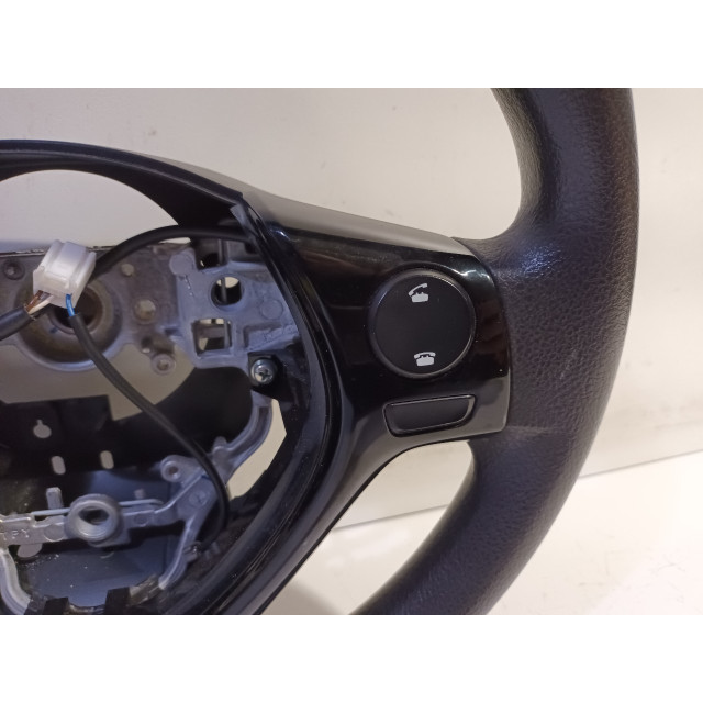 Steering wheel Peugeot 108 (2018 - present) Hatchback 1.0 12V VVT-i (1KRFE(CFB))