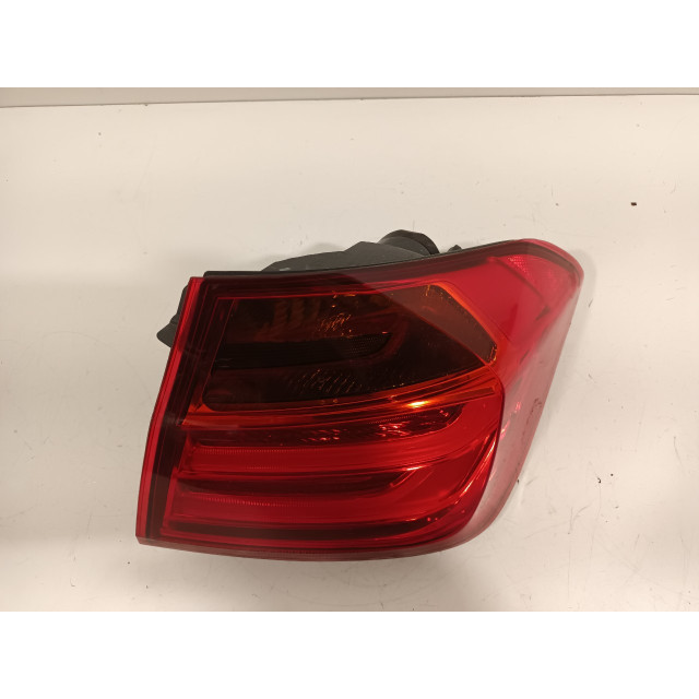 Tail light body right BMW 3 serie (F30) (2012 - 2018) Sedan 316d 2.0 16V (N47-D20C)