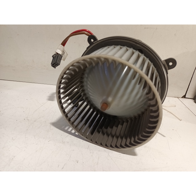 Heater fan motor Mercedes-Benz Vito (447.6) (2014 - present) Van 1.6 111 CDI 16V (OM622.951(R9M-503))