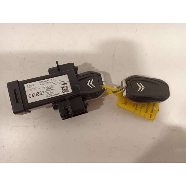 Ignition lock + key Citroën C4 Grand Picasso (3A) (2013 - 2018) MPV 1.6 HDiF, Blue HDi 115 (DV6C(9HC))