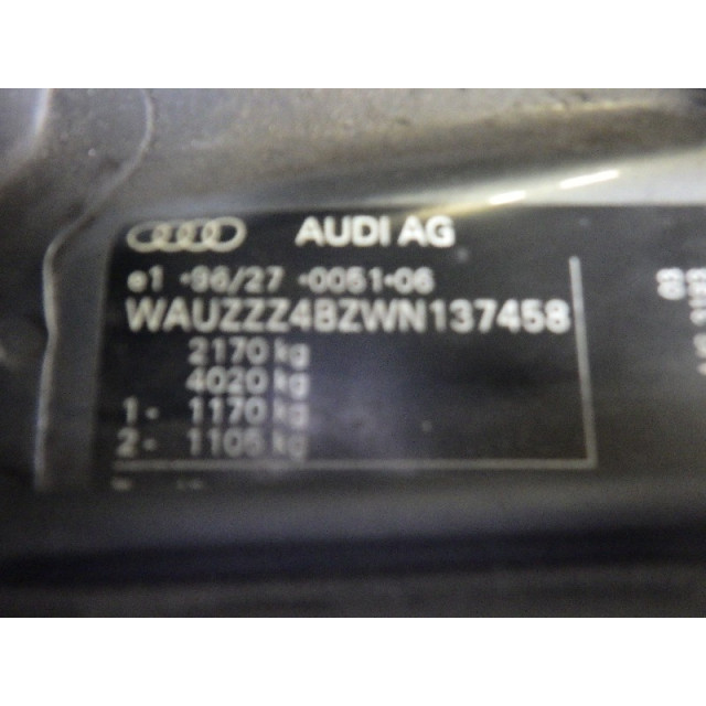 Air mass sensor Audi A6 Quattro (C5) (1997 - 2005) A6 Quattro (4B2) Sedan 2.4 V6 30V (AJG)