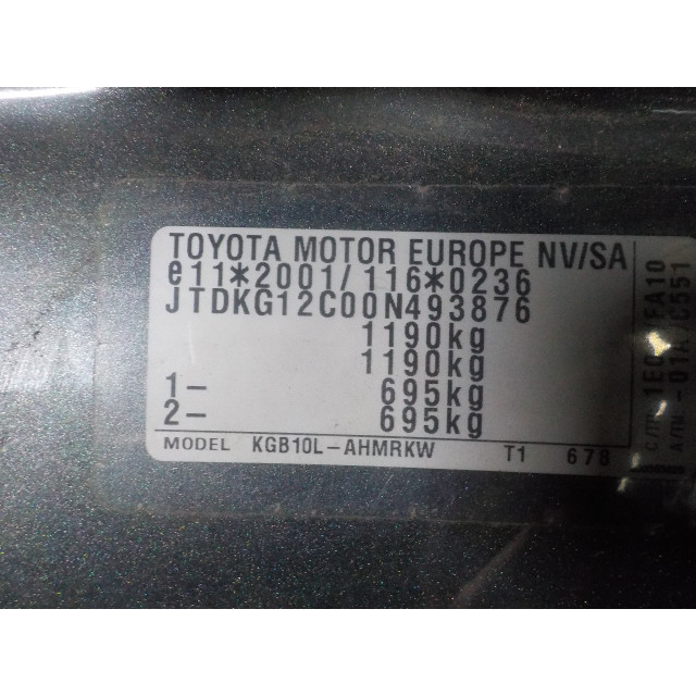 Shock absorber rear right Toyota Aygo (B10) (2005 - 2014) Hatchback 1.0 12V VVT-i (1KR-FE)