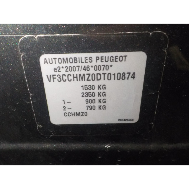 Front windscreen wiper motor Peugeot 208 I (CA/CC/CK/CL) (2012 - present) 208 (CA/CC/CK/CL) Hatchback 1.2 Vti 12V (HMZ)