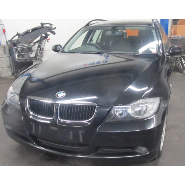 Headlamp grille left BMW 3 serie Touring (E91) (2005 - 2012) Combi 320d 16V Corporate Lease (M47-D20(204D4))