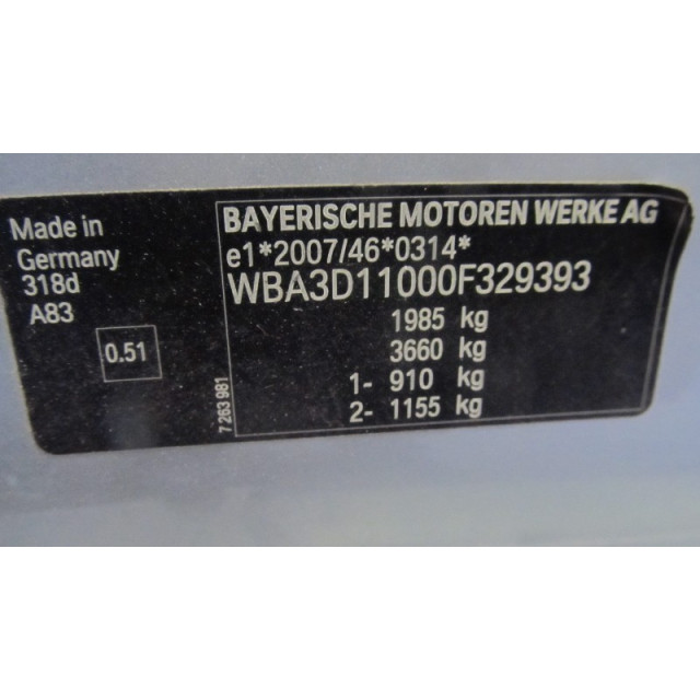 Multimedia control panel BMW 3 serie (F30) (2012 - 2015) Sedan 318d 2.0 16V (N47-D20C)