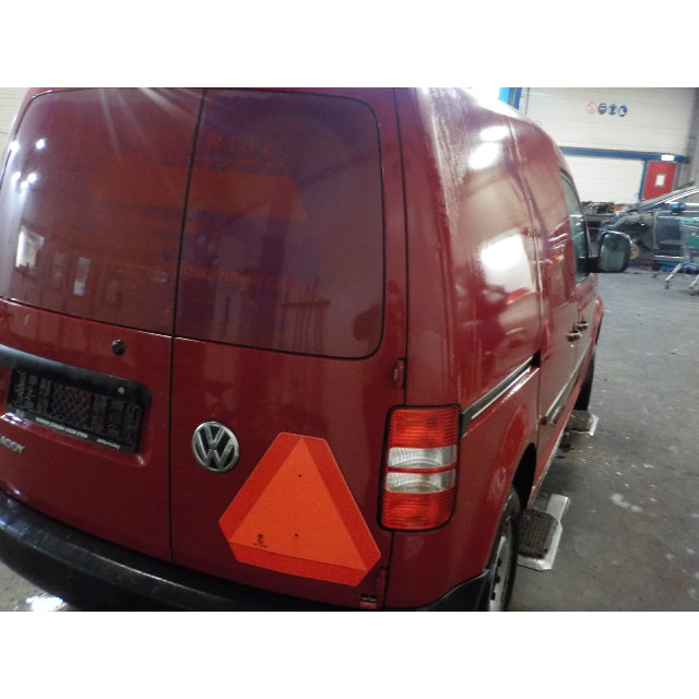 Hub front left Volkswagen Caddy III (2KA/2KH/2CA/2CH) (2010 - 2015) Van 1.6 TDI 16V (CAYE)