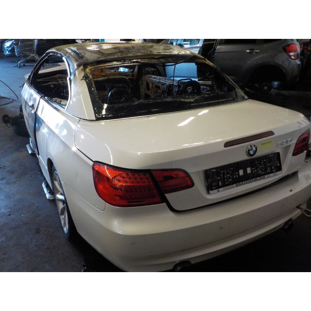 Caliper rear left BMW 3 serie (E93) (2010 - 2013) Cabrio 335i 24V (N55-B30A)