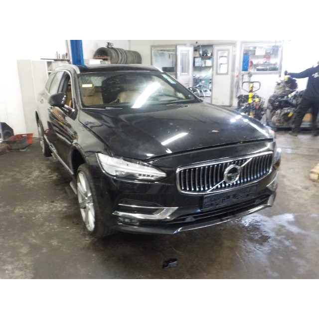 Differential Volvo V90 II (PW) (2016 - present) 2.0 D5 16V AWD (D4204T23)