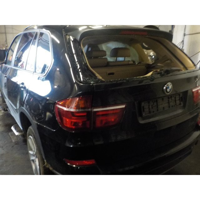 Engine mount side BMW X5 (E70) (2010 - 2013) SUV xDrive 35d 3.0 24V (N57-D30A)