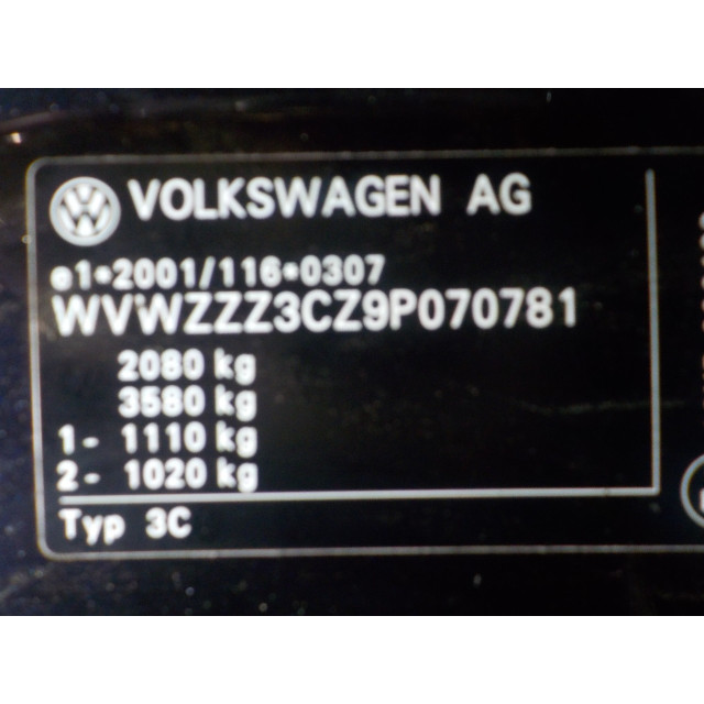 Starter motor Volkswagen Passat (3C2) (2008 - 2010) Sedan 2.0 TDI 16V Bluemotion (CBDC)