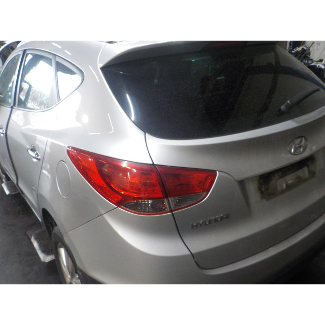 Bumper bar front Hyundai iX35 (LM) (2010 - 2015) iX 35 (LM) SUV 2.0 CRDi 16V 4x4 (D4HA)